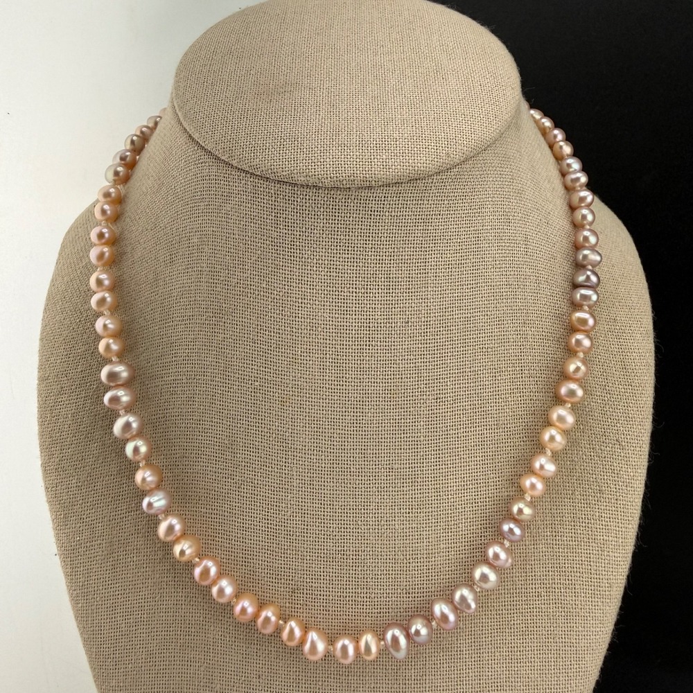 Vintage Estate Beaded Pearl Necklace Blush Pink 19in